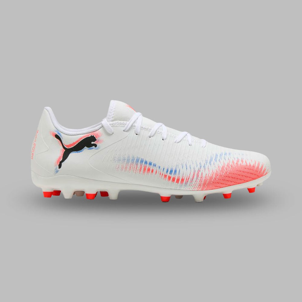 Guayos Puma Hombre Future 8 Play MG Untamed - Blanco - Rojo