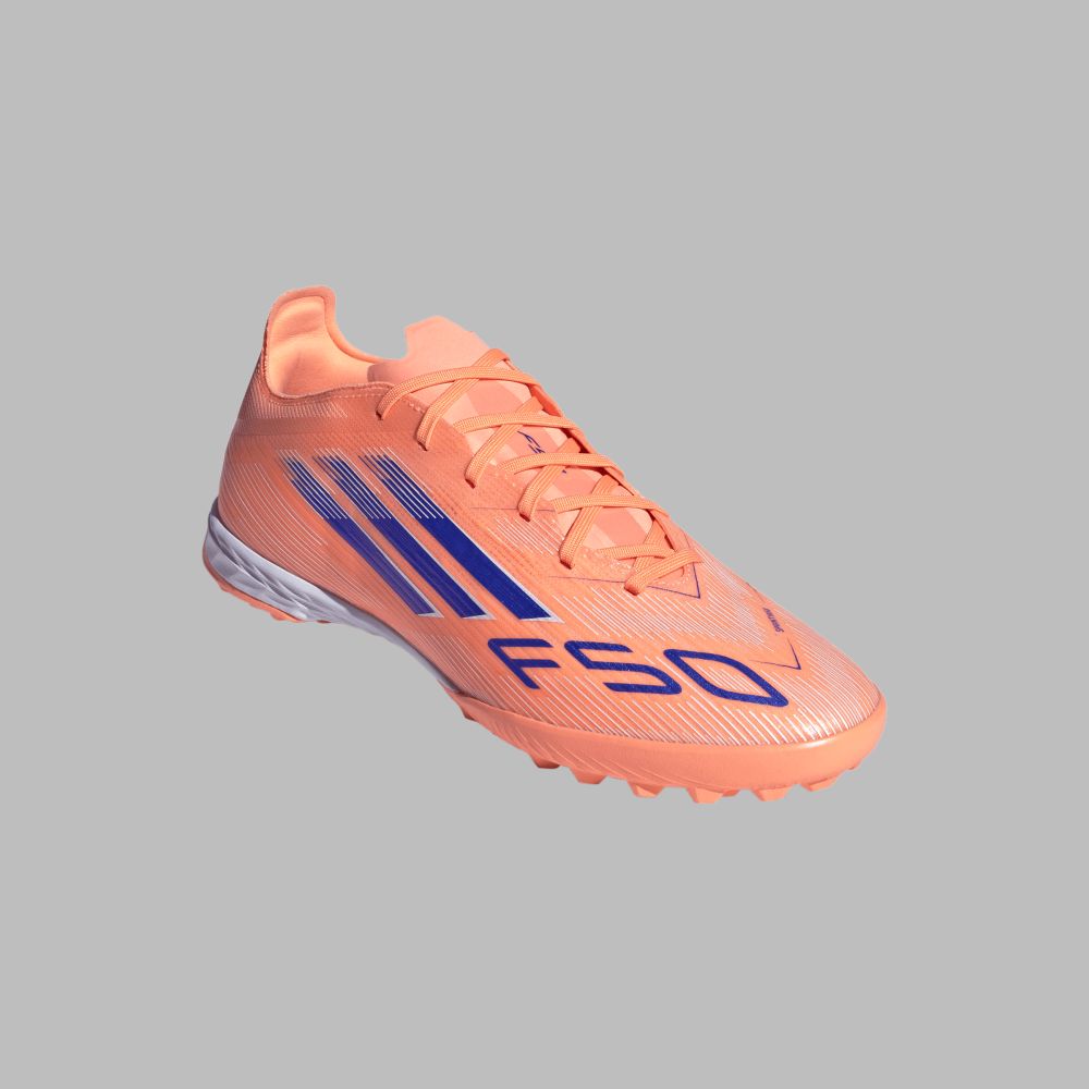 Torretin Hombre F50 Pro Pasto sintético TF