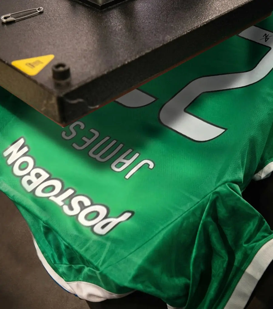 PERSONALIZA TU CAMISETA