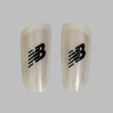 Canilleras New Blance Unisex Furon League Strap guard-Blanco